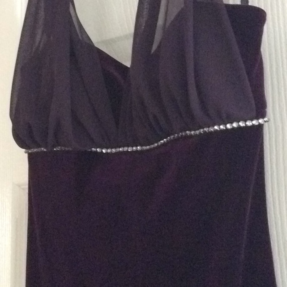 Dress - Picture 4 of 4